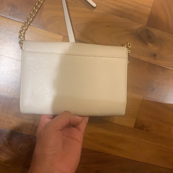 Michael Kors bag, white bag, white purse, ladies purse - Picture 6 of 6